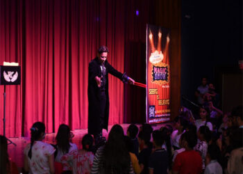 LAS VEGAS Magic Show by Atrangi Re magician Rahul Kharbanda
