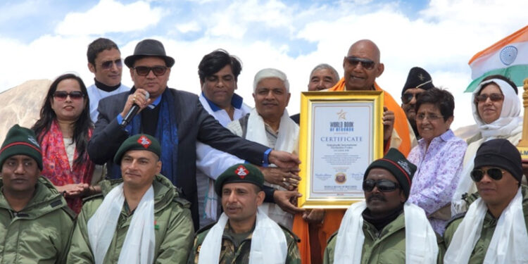 Ven. Bhikkhu Sanghasena (Founder, Mahabodhi International Meditation Centre Leh) was bestowed with the record certificate by Dr.Kiran Bedi, IPS (Former Lieutenant Governor of Puducherry), Shri Rajendra Pal Gautam (Cabinet Minister, Government of Delhi) and Shri Santosh Shukla (CEO, World Book of Records)