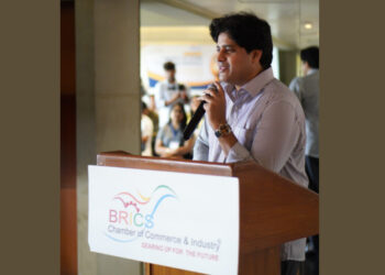 Shri Imran Pratapgarhi Highlights the Role of Political Leadership at BRICS CCI Young Leaders Summit 2.0: Leadership Dialogue