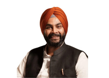 The Science of Stars: Sikh Practitioner Acharya Satvinder’s Take on Astrology